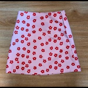Pink and red floral skirt! Size S. Perfect summer skirt.